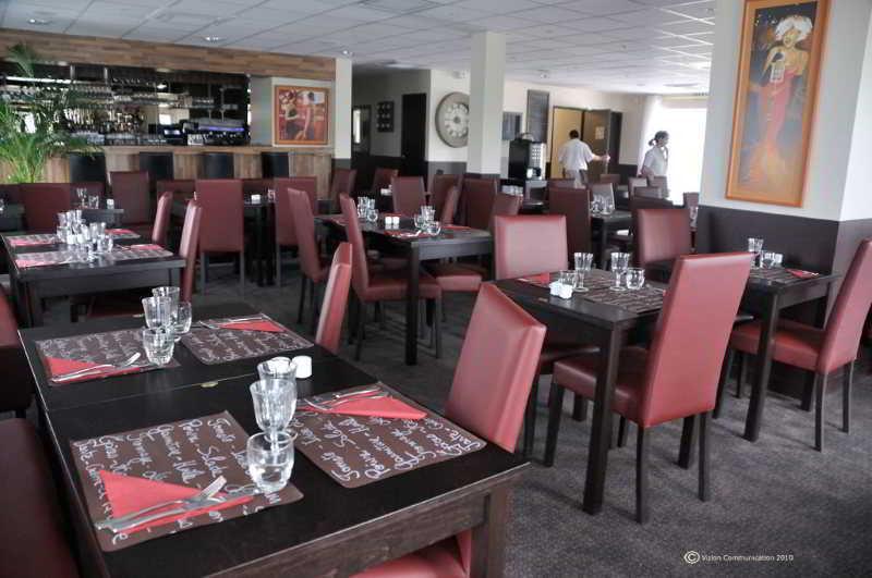 Brit Hotel Confort Alexia - Ла Сутерен Екстериор снимка