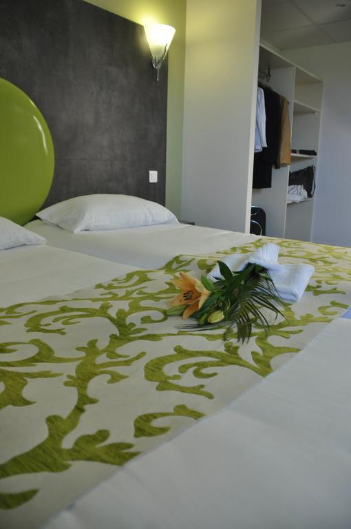 Brit Hotel Confort Alexia - Ла Сутерен Екстериор снимка