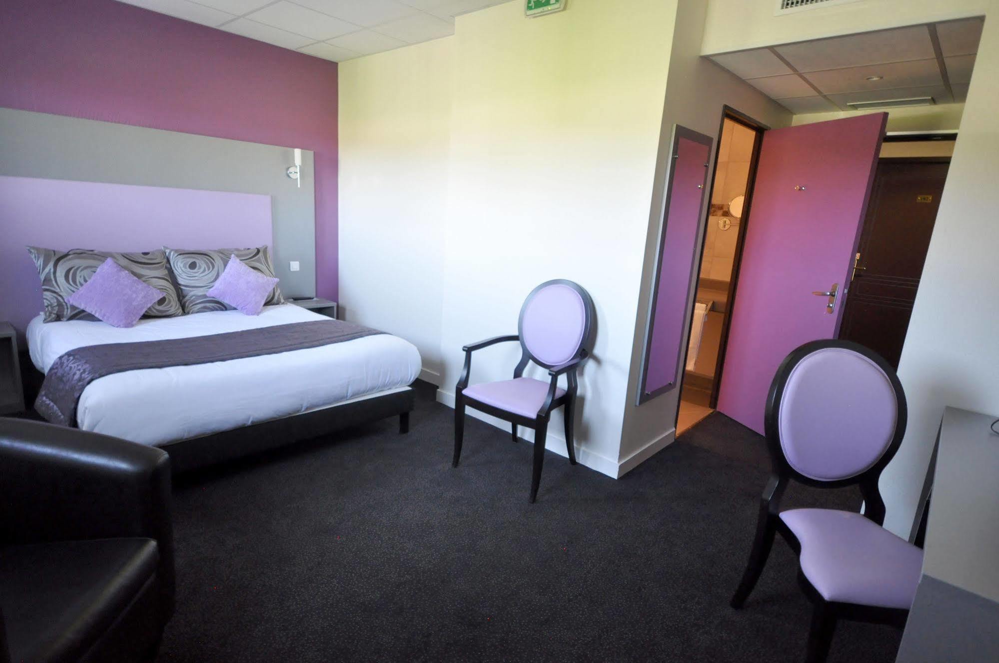 Brit Hotel Confort Alexia - Ла Сутерен Екстериор снимка