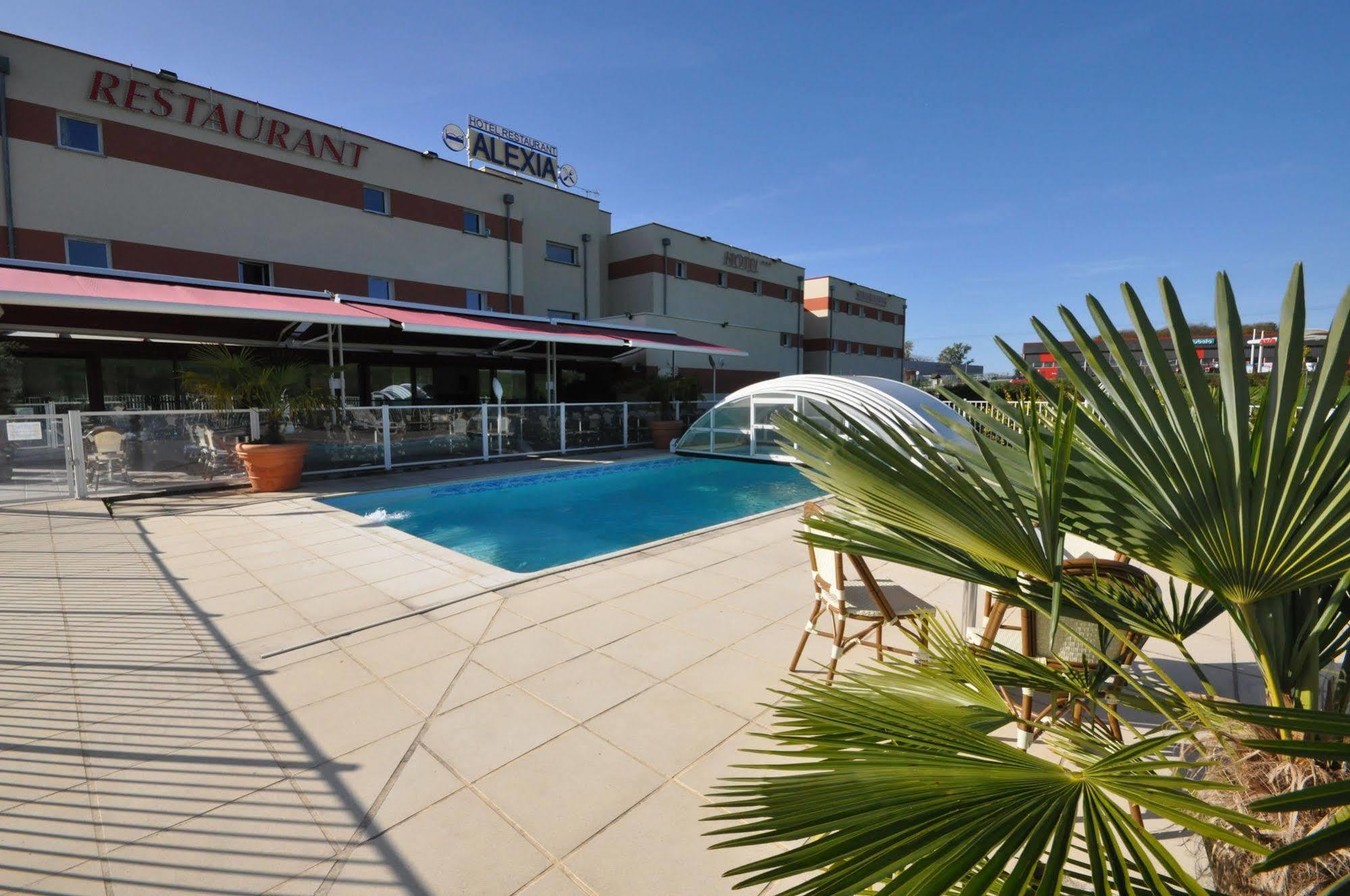 Brit Hotel Confort Alexia - Ла Сутерен Екстериор снимка